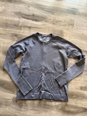 Women’s Lululemon  Crewneck Ribbed Knit size 12